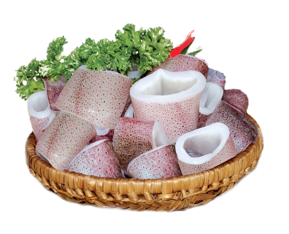 Mực ống cắt khoanh còn da