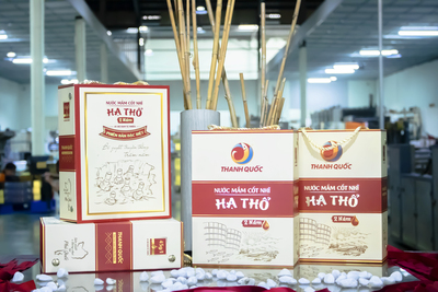 Hộp cứng đựng nước mắm