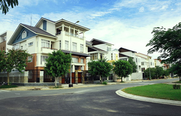Xây dựng đường đi trong khu nhà ở