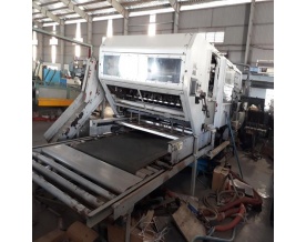 Máy bế tự động Bobst