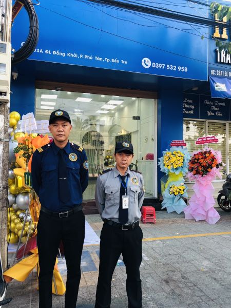 Bảo vệ cửa hàng