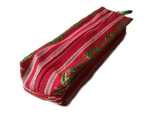 Hộp bút thổ cẩm