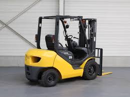 Cho thuê xe nâng Komatsu