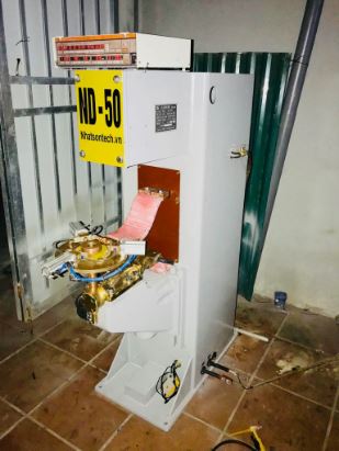 Máy hàn đa điểm