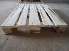 Pallet gỗ 4 hướng nâng