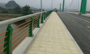 Lan can cầu