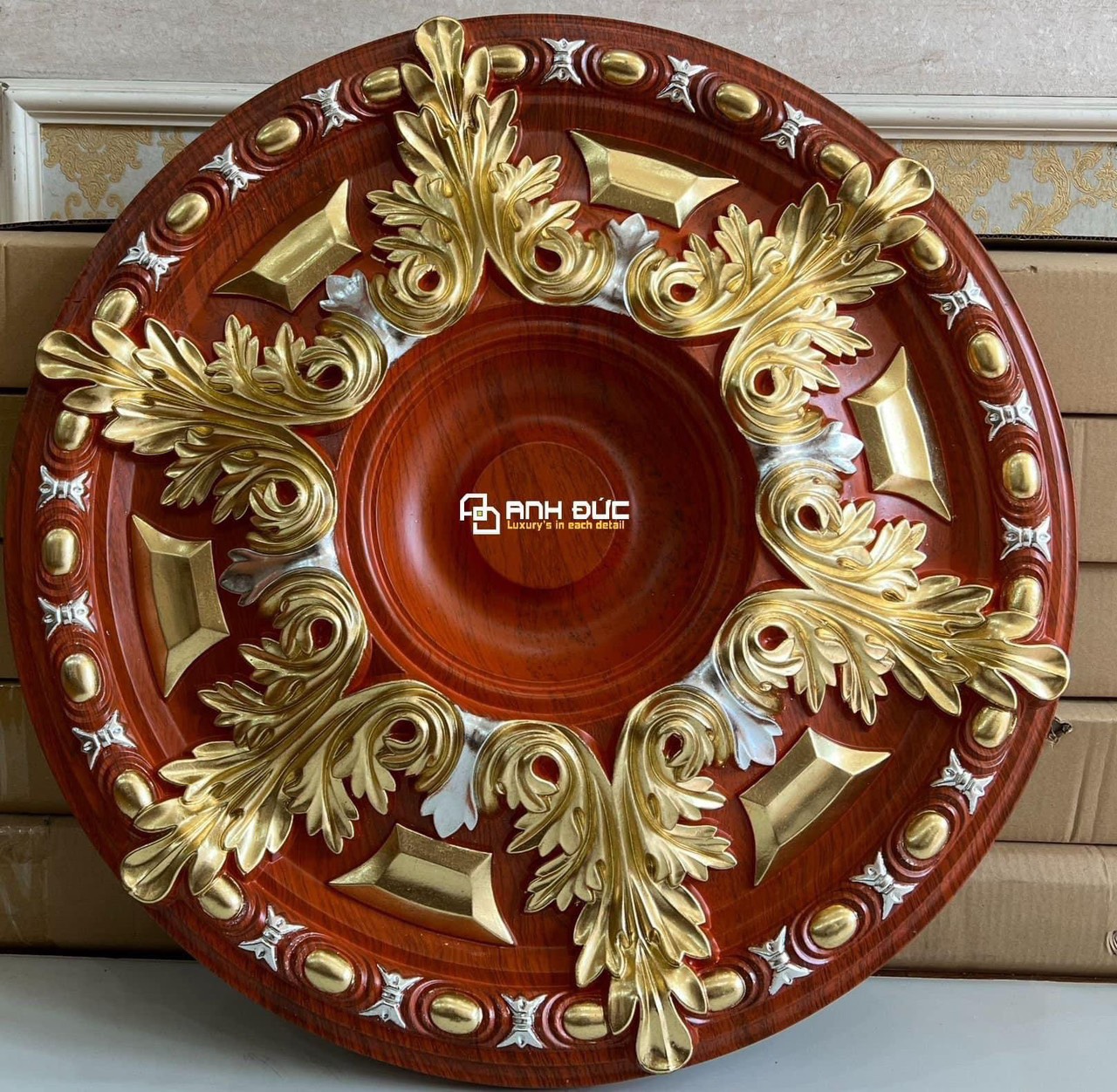 Phào chỉ mâm vân gỗ dát vàng