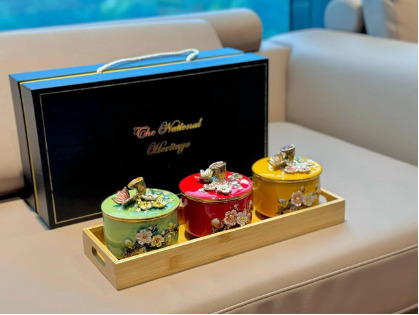 Set hũ sứ mứt kẹo hoa đắp nổi mạ vàng