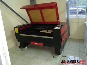 Máy cắt khắc Laser TC-1390