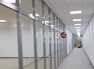 Vách Kính Khung Inox