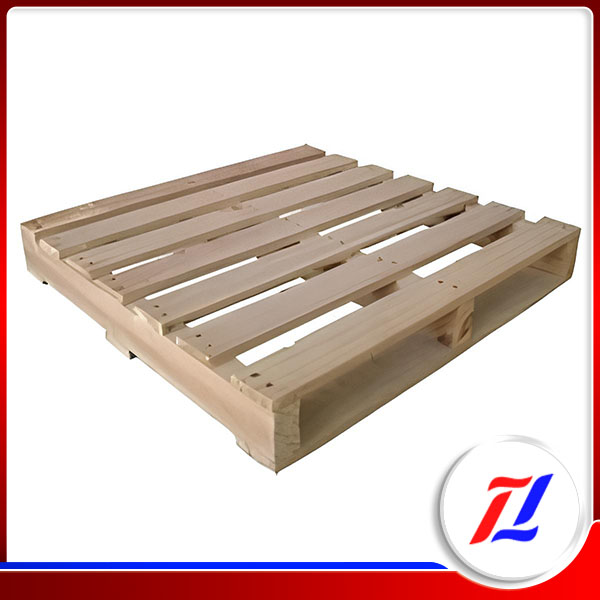 Pallet gỗ 2 hướng nâng