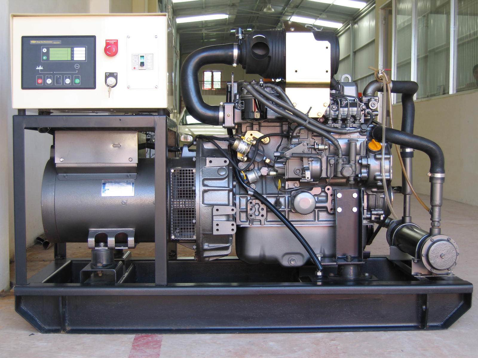Máy phát điện thủy