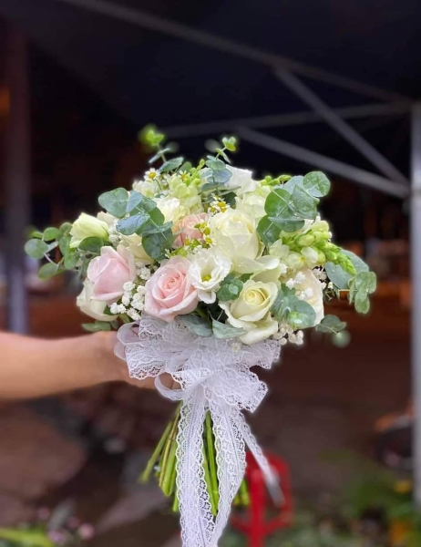 Hoa cưới cầm tay