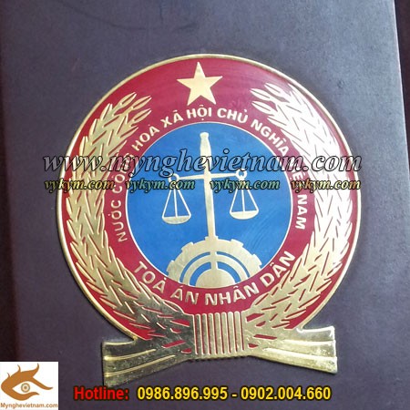 Huy hiệu tòa án