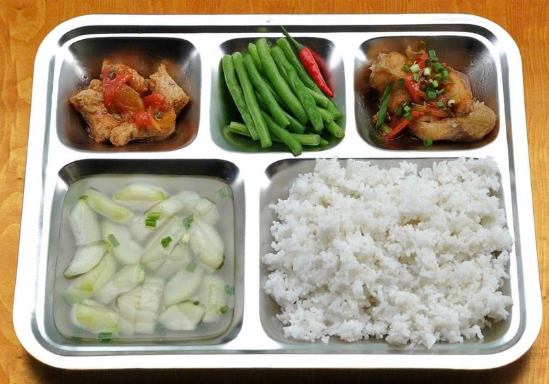Suất ăn công nghiệp