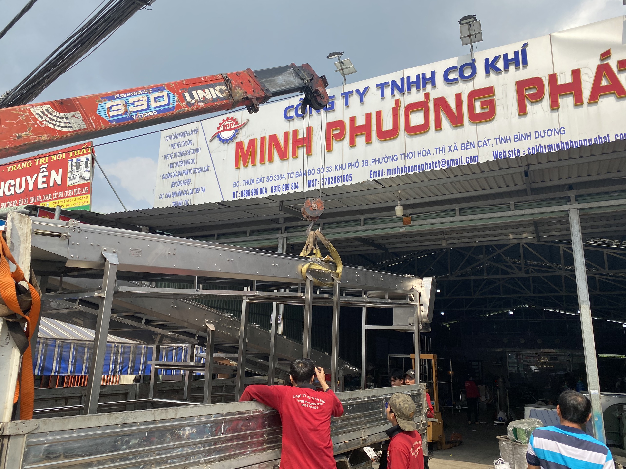 Băng tải chuyền bánh