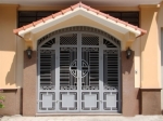 Cửa cổng sắt