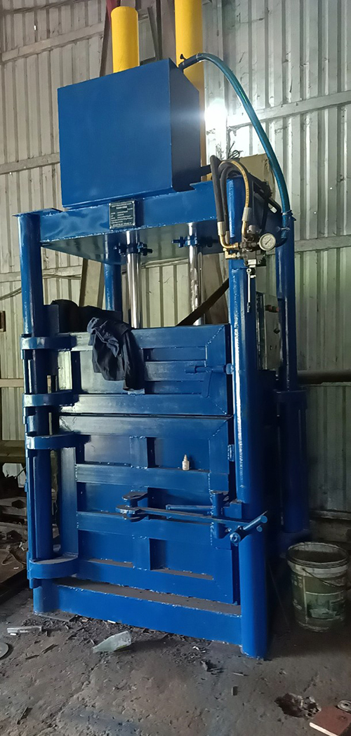 Máy ép chai nhựa phế liệu