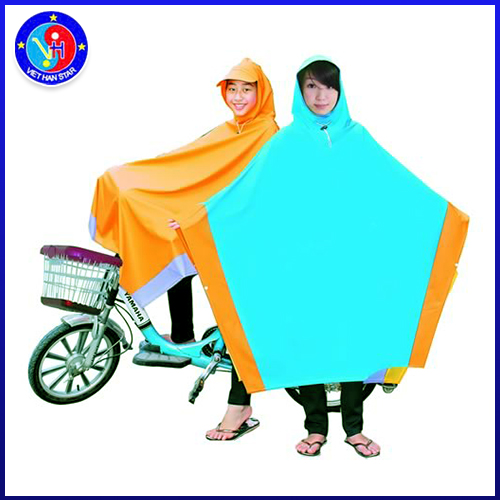 Áo mưa cánh dơi