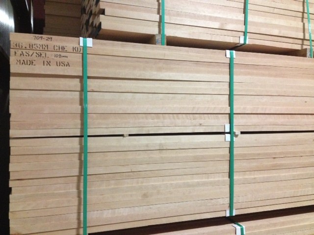 Gỗ anh đào xẻ