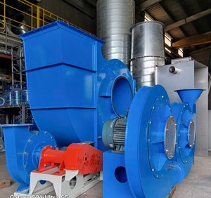 Tháp Phun Lốc Xoáy Khí Nén