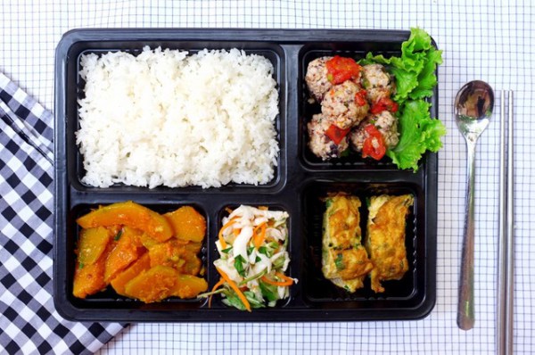 Suất ăn công nghiệp