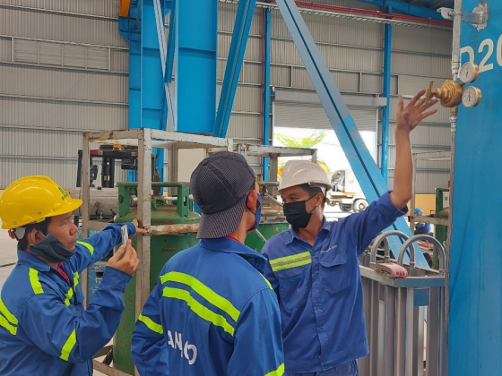 Làm hệ thống đường ống khí trung tâm