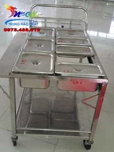 Xe Chia Thức Ăn Cho Lớp Học