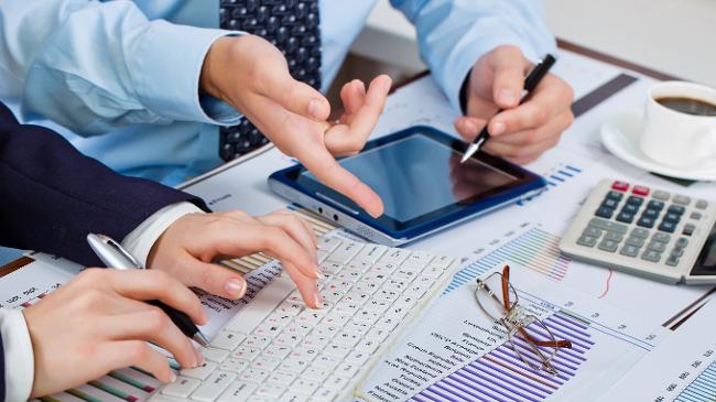 Nghiên cứu khoa học và phân tích thị trường