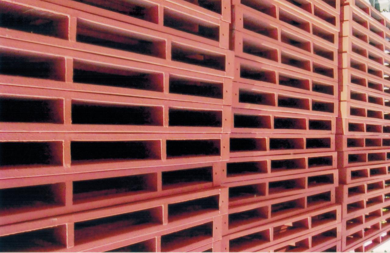 Pallet sắt