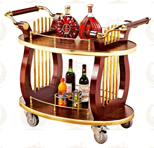 Xe phục vụ rượu