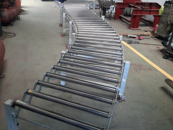 Băng tải con lăn xếp inox