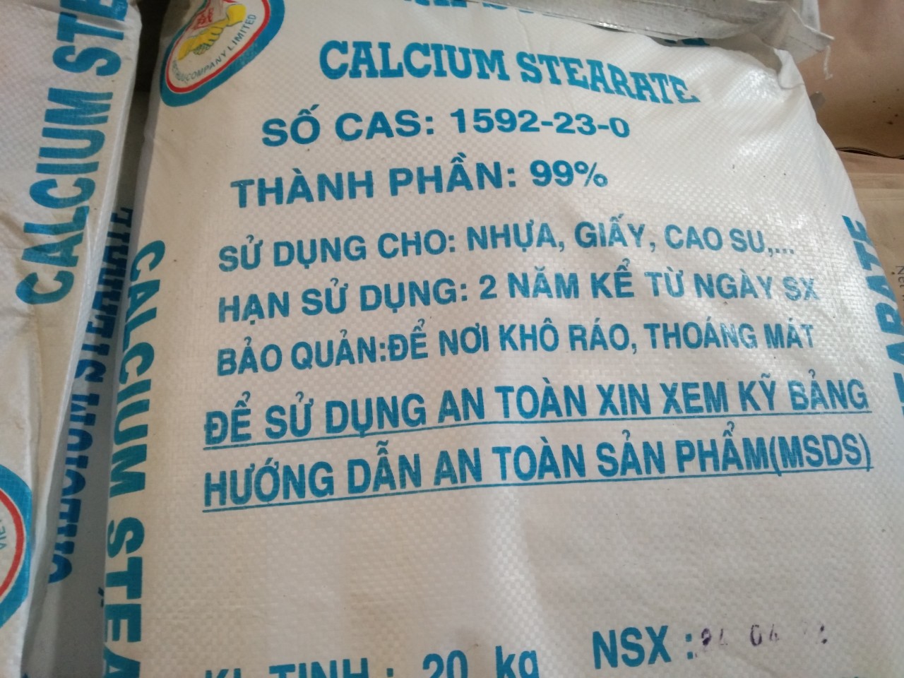 Canxi stearate