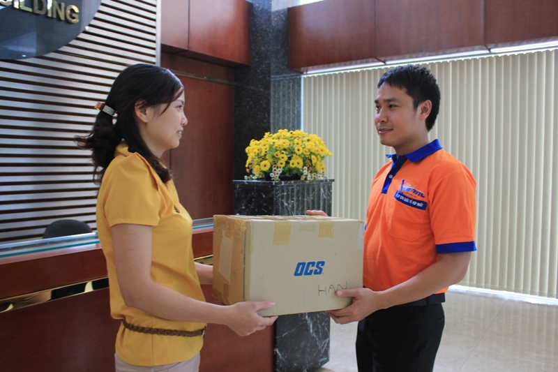 Chuyển phát nhanh quốc tế