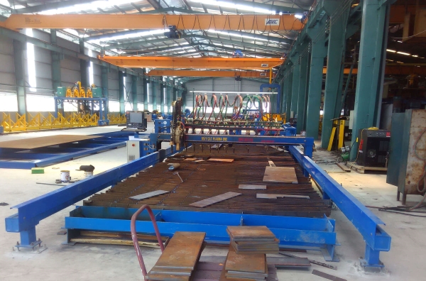 Máy cắt plasma CNC SPC- 30120