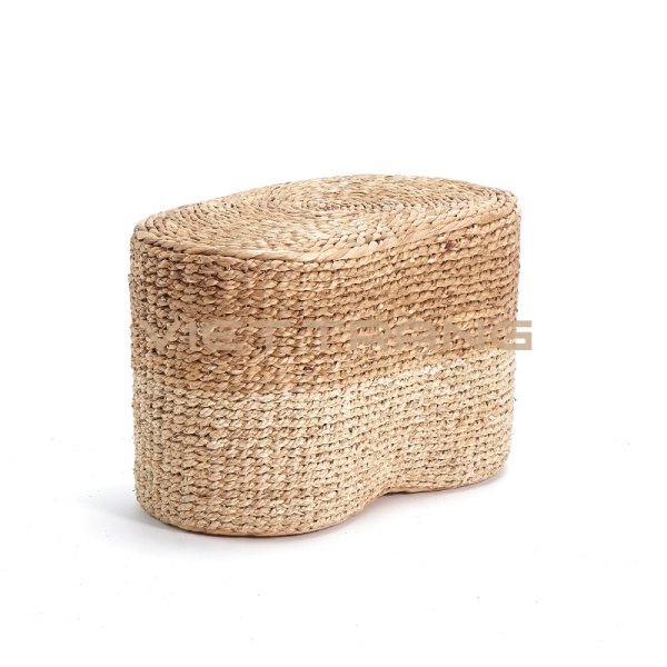 Corn husk leaf pouf