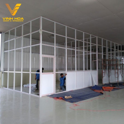 Vách ngăn nhôm kính hệ 700