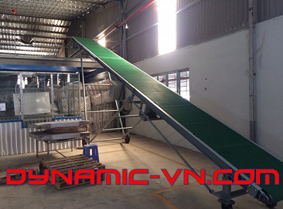 Băng tải nâng hạ