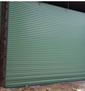 Cửa cuốn kéo tay