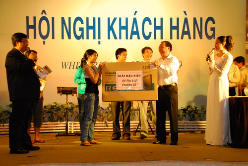 Tổ chức hội nghị khách hàng