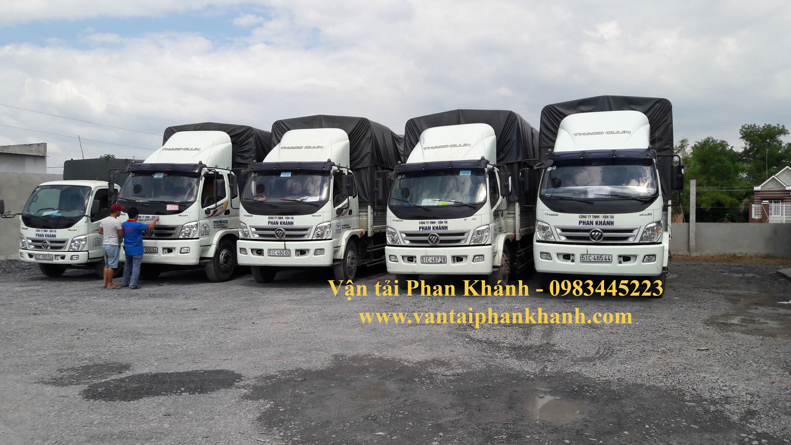 Vận chuyển bằng xe tải