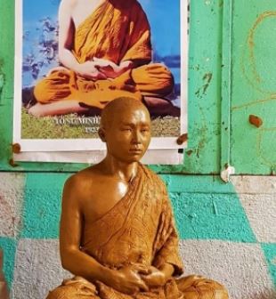 Tượng Sư Tổ Minh Đăng Quang