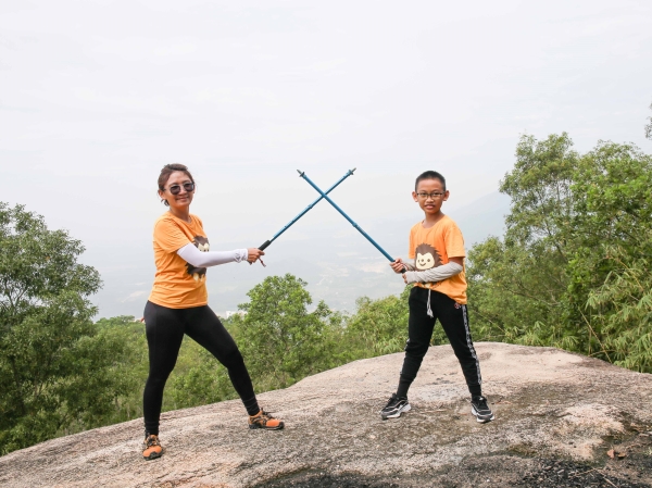 Tour Trekking Núi Dinh
