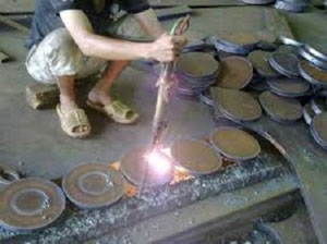 Gia công dập lỗ thép