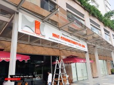 Bảng hiệu quảng cáo