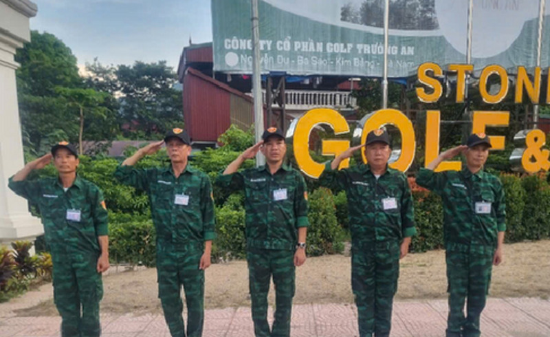 Bảo vệ sân Golf