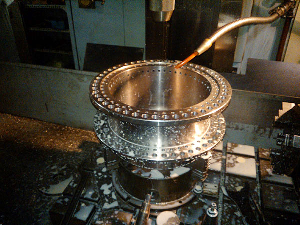 Gia công CNC khuôn dập keo